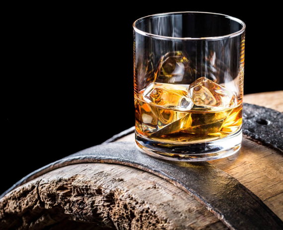 Cách Uống Rượu Whisky Đúng Chuẩn Như Những Quý Ông